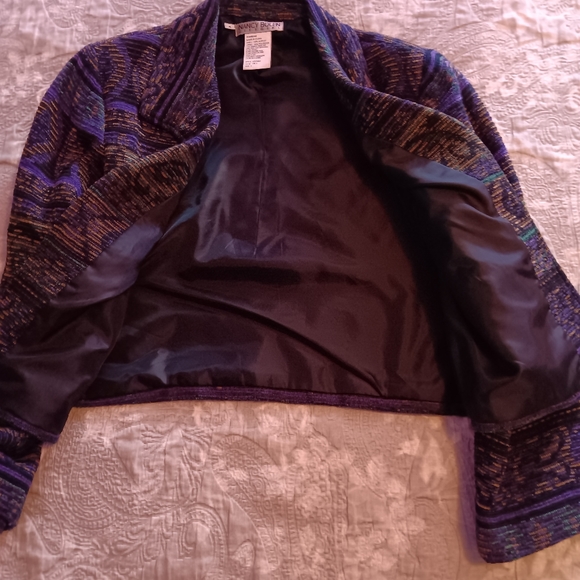 Jacket - Picture 3 of 4